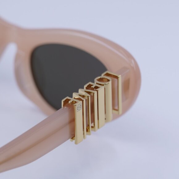 Loewe LW40156U 72E Sunglasses Shiny Pink Cat Eye Frame, Brown Lenses main image 9